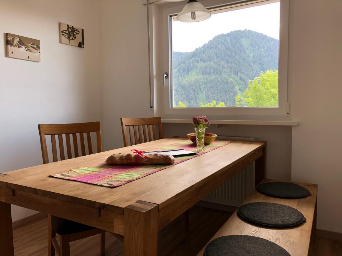 Walli Laterns - Ski Und Bergvergnuegen Direkt Vor Der Haustuer Exterior photo
