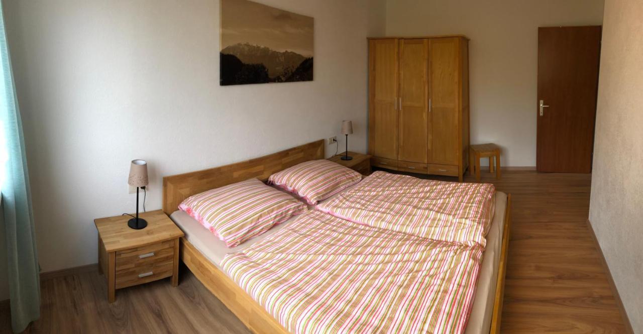 Walli Laterns - Ski Und Bergvergnuegen Direkt Vor Der Haustuer Exterior photo